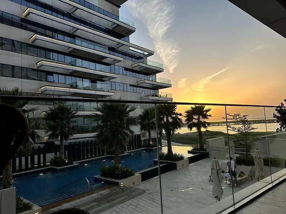 Beachside Sunset Residence Абу-Даби 0*,